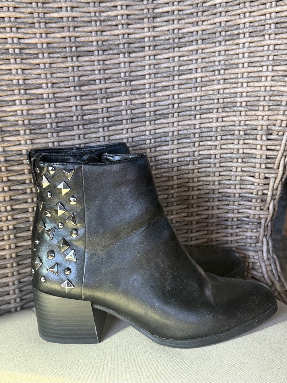 Circus by Sam Edelman “Jamiee” Black Leather Studded Ankle Boots